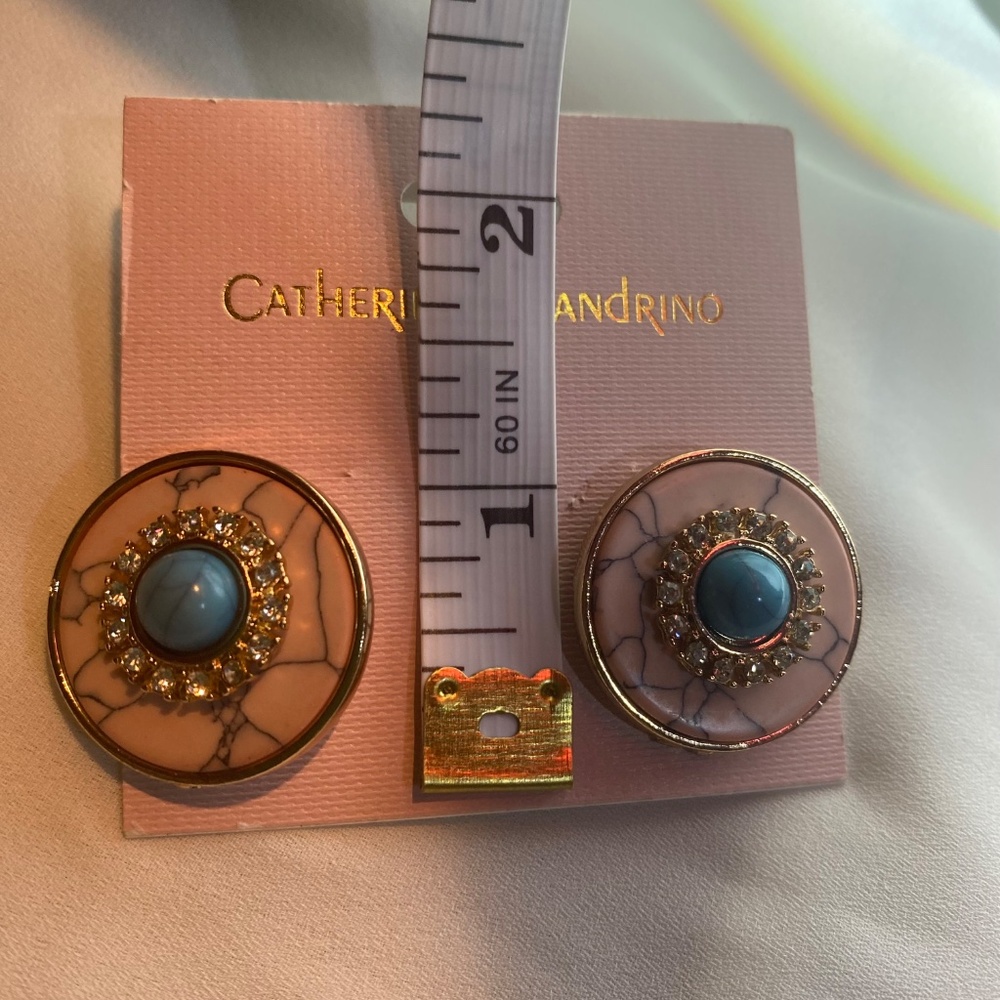 Earrings - Picture 7 of 8